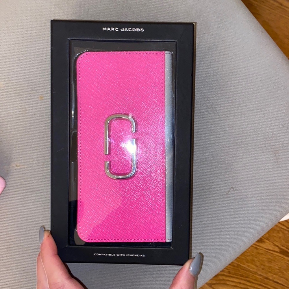 Pink and Orange Marc Jacobs wallet phone case.